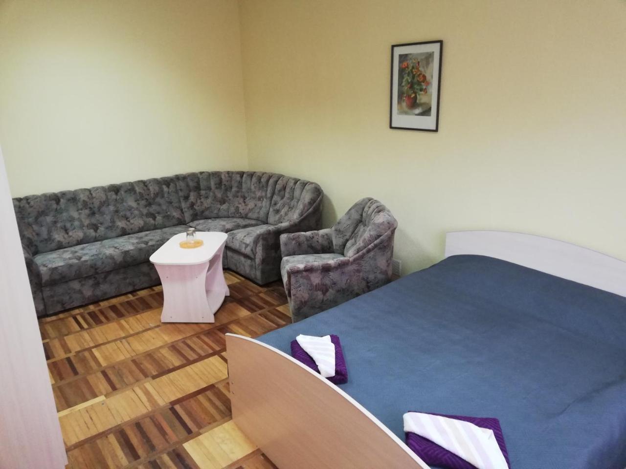 Rooms For Rent On Vokzal Brest Exterior photo